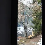 Semesterbostad Yakusha - якуша, *