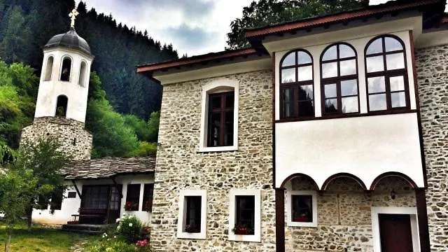 Yakusha - якуша, *