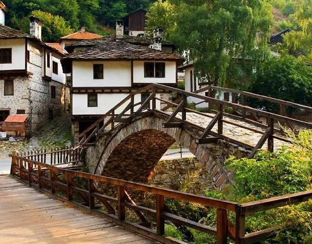 Yakusha - якуша, * Shiroka Lŭka